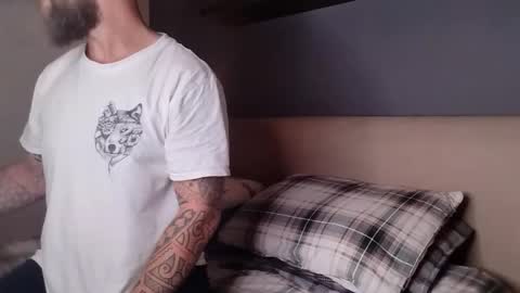 beardedtattedguy online show from October 19, 2025, 3:12 pm