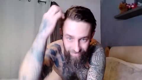 beardedtattedguy online show from November 4, 2025, 4:28 pm