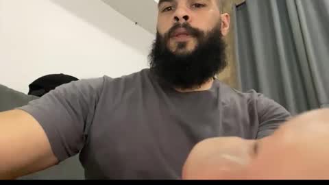 Min online show from December 1, 2025, 6:18 am