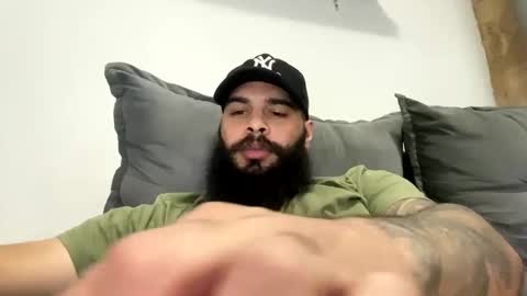 Min online show from April 18, 2026, 7:07 pm