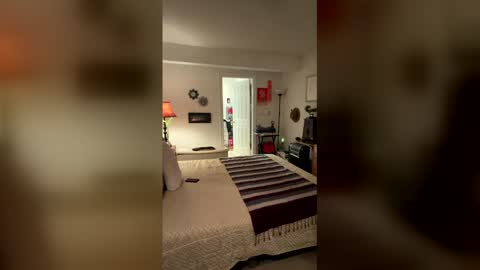 bearmeat4you online show from April 21, 2026, 4:30 am