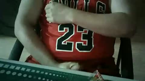 beartsmkr online show from November 10, 2025, 6:45 am