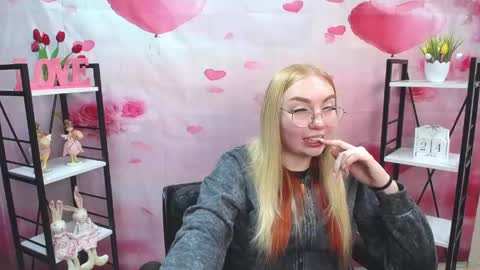 BeatriceFlyy online show from April 25, 2026, 1:41 pm
