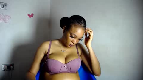 Snapshot of beautiful_moanna chatting on April 21, 2026, 8:34 pm moanna online show from April 21, 2026, 8:34 pm