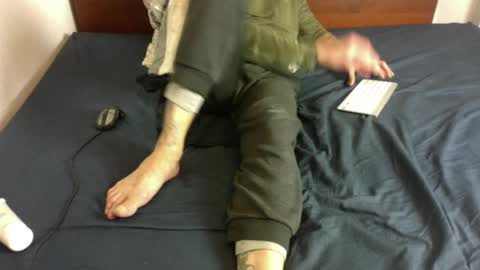 Snapshot of beautifulworld33 chatting on November 21, 2025, 12:10 am beautifulworld33 online show from November 21, 2025, 12:10 am