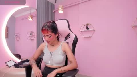 Sara online show from April 28, 2026, 7:19 pm
