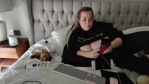 beauty4agent online show from December 6, 2024, 7:56 pm