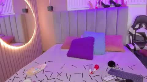 Chantall online show from March 11, 2026, 3:56 am