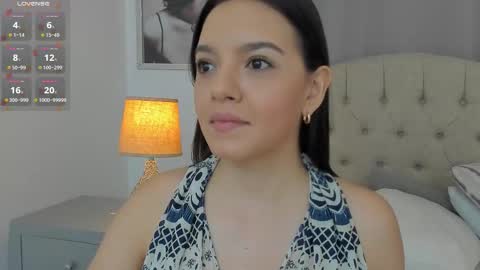 Snapshot of beautyari_ chatting on October 6, 2025, 12:35 pm Ariana Reyes online show from October 6, 2025, 12:35 pm