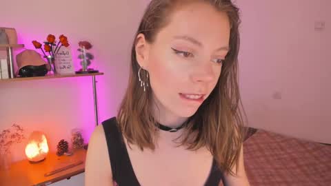 Eliise online show from March 3, 2025, 9:00 am