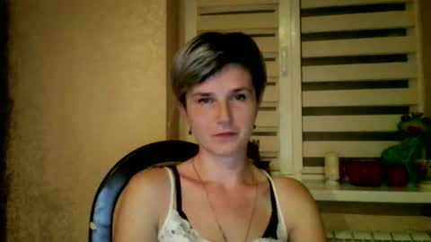 BeautyKsenia online show from November 4, 2025, 8:30 pm