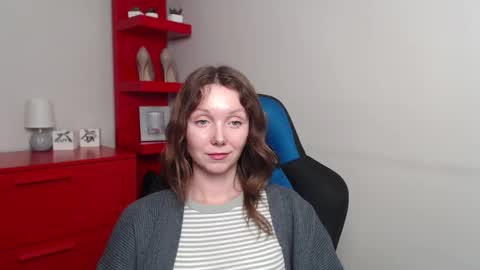 Zoe online show from December 17, 2024, 12:33 pm