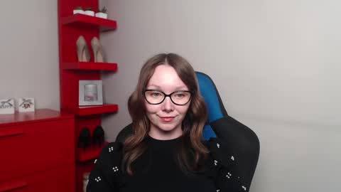 Zoe online show from February 19, 2025, 12:00 pm