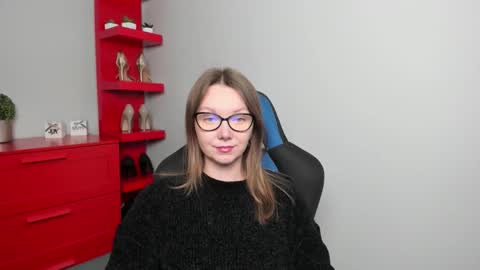 Zoe online show from September 17, 2025, 5:31 am