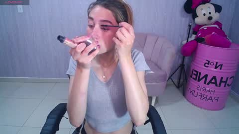 beba_fox_a online show from November 9, 2025, 12:14 pm