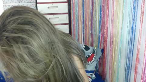 bebelove25 online show from January 5, 2025, 3:22 am