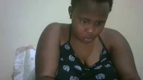 bebswee21 online show from April 20, 2026, 8:43 pm