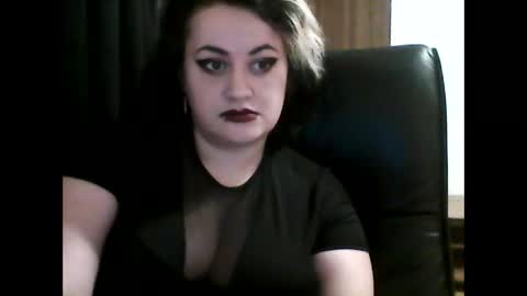 Becca-Van-Boa online show from February 19, 2025, 4:33 pm