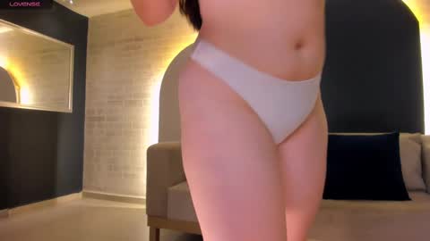 Am Becca online show from February 8, 2025, 10:19 pm