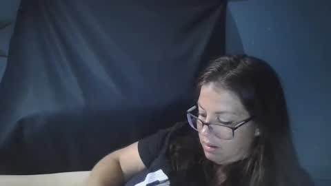 beccabee37 online show from September 23, 2025, 2:14 am