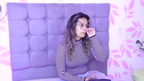 beccamilanni online show from November 15, 2025, 12:34 pm