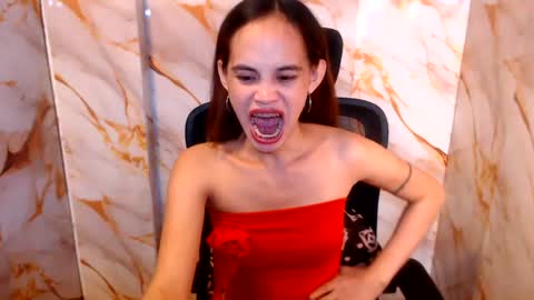 Snapshot of beccamiller22 chatting on July 2, 2026, 3:23 am becca online show from July 2, 2026, 3:23 am