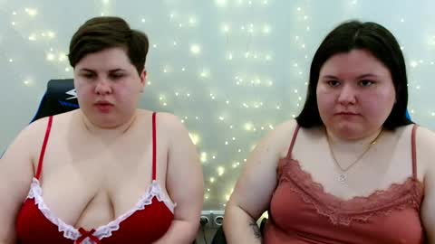 BeckyAndEllen online show from March 25, 2026, 10:54 am