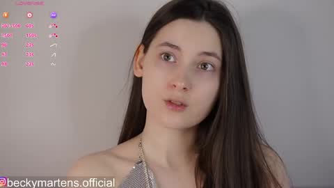 BeckyMartens come join me on    while im offline here  online show from April 19, 2026, 2:33 am