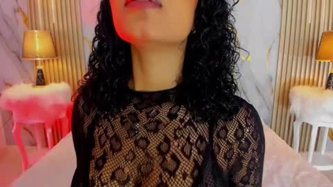 Snapshot of beckyrusso2 chatting on October 27, 2025, 1:26 pm B E C K Y online show from October 27, 2025, 1:26 pm