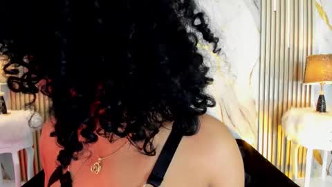 Snapshot of beckyrusso2 chatting on December 3, 2025, 2:26 pm B E C K Y online show from December 3, 2025, 2:26 pm