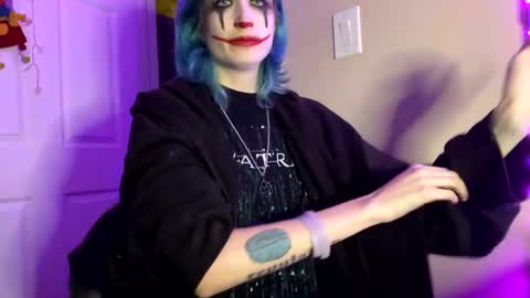 Beckytheclown online show from December 6, 2024, 2:57 am
