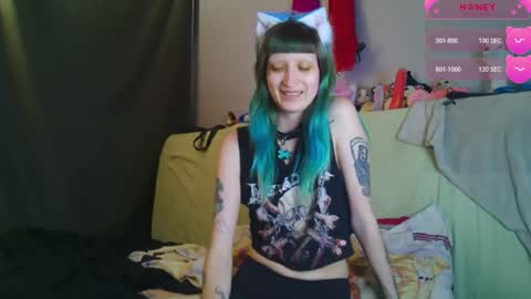 Snapshot of beckytheclown chatting on June 6, 2026, 1:32 am Beckytheclown online show from June 6, 2026, 1:32 am