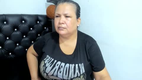 beckyummys online show from October 14, 2025, 12:17 pm