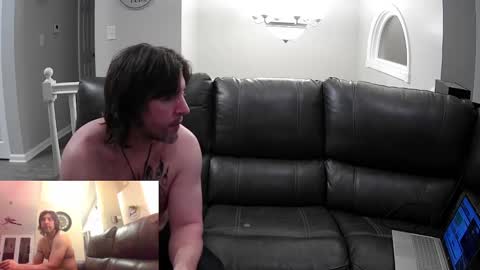 Snapshot of bedroom_king_and_queen chatting on February 14, 2025, 1:56 am Bedroom king and queen online show from February 14, 2025, 1:56 am