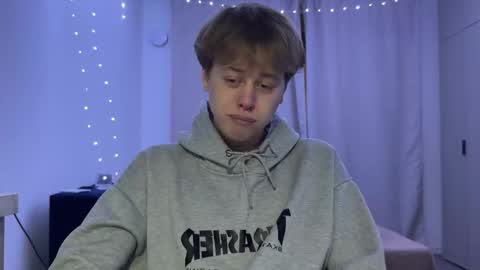 beeb0y online show from November 20, 2025, 4:18 pm