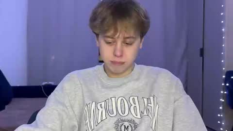 beeb0y online show from November 24, 2025, 3:12 pm