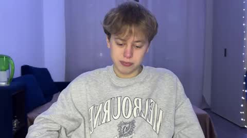 beeb0y online show from November 26, 2025, 1:23 pm