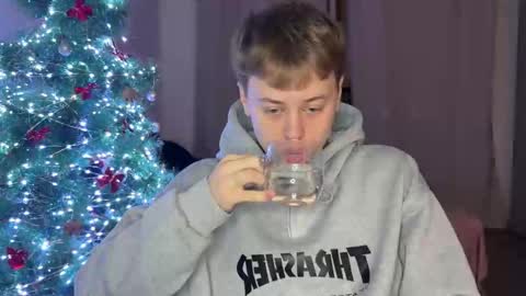 beeb0y online show from December 1, 2025, 2:11 pm