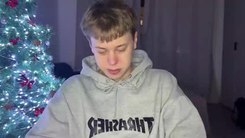 beeb0y online show from December 2, 2025, 3:40 pm