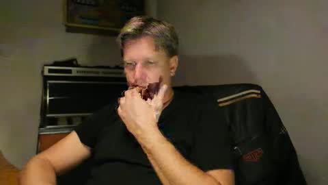 beefeater_7 online show from September 29, 2025, 7:51 pm