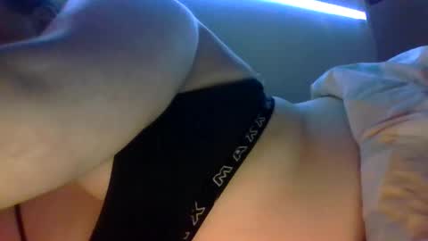 Snapshot of beeinmedeep chatting on January 23, 2025, 12:46 am beeinmedeep online show from January 23, 2025, 12:46 am