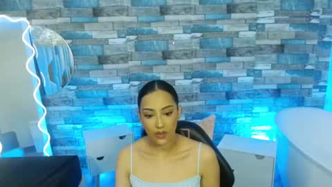 Snapshot of beella_tay1 chatting on September 11, 2025, 2:28 pm BELLA online show from September 11, 2025, 2:28 pm