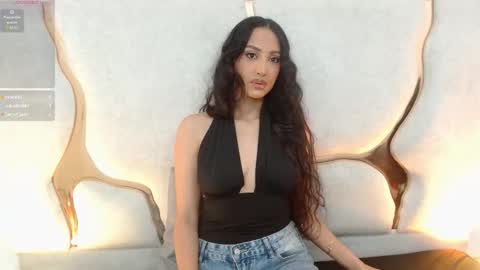 Snapshot of beella_tay1 chatting on September 25, 2025, 2:21 pm BELLA online show from September 25, 2025, 2:21 pm