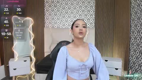 Snapshot of beella_tay1 chatting on October 14, 2025, 3:02 pm BELLA online show from October 14, 2025, 3:02 pm