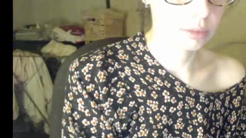 BeettyDream online show from March 7, 2025, 7:16 pm