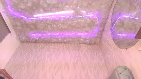 Snapshot of begoniia_ chatting on January 15, 2025, 6:01 am Begonia online show from January 15, 2025, 6:01 am