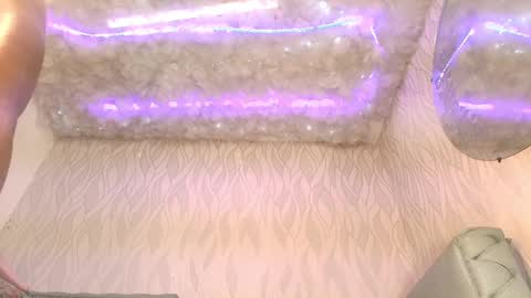 Snapshot of begoniia_ chatting on February 22, 2025, 9:23 am Begonia online show from February 22, 2025, 9:23 am