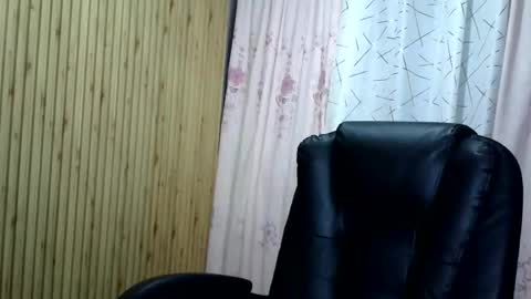 Snapshot of bejjs_08 chatting on March 1, 2026, 9:06 pm brandonjames online show from March 1, 2026, 9:06 pm