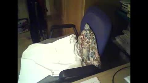 bekklove1 online show from March 4, 2025, 5:56 pm