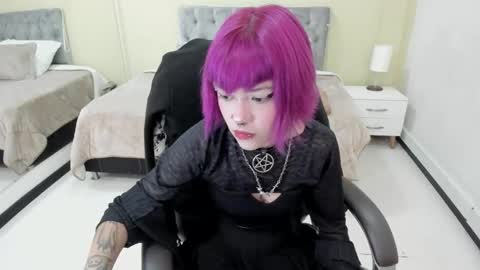 Snapshot of bela_craxkerr chatting on February 3, 2026, 12:43 pm Bela online show from February 3, 2026, 12:43 pm